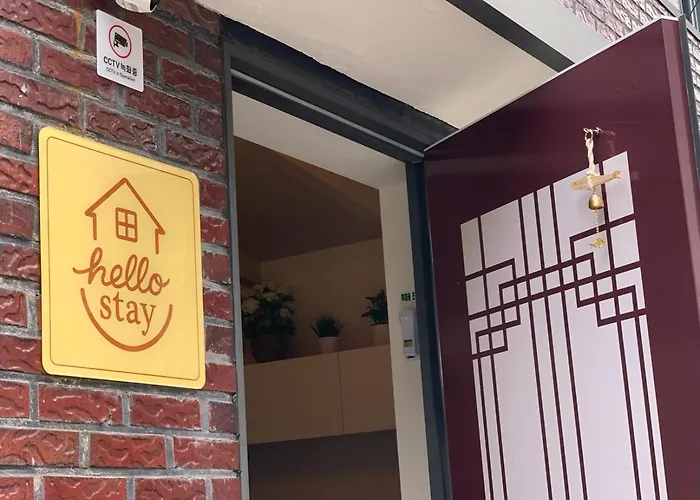 & Hangang Park, 5 Min Walk From Konkuk University, Seongsu, Jayang Subway Stations, Licensed