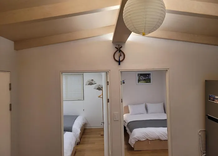 & Hangang Park, 5 Min Walk From Konkuk University, Seongsu, Jayang Subway Stations, Licensed * Seoel