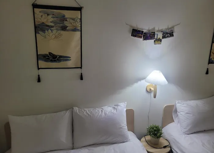 Villa & Hangang Park, 5 Min Walk From Konkuk University, Seongsu, Jayang Subway Stations, Licensed *