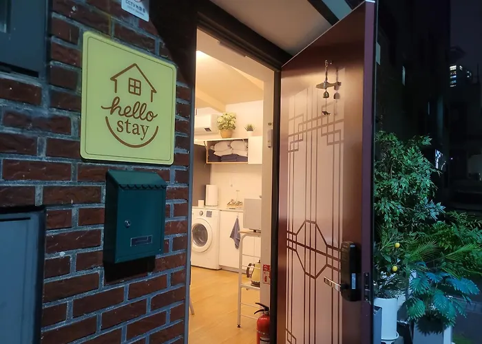 & Hangang Park, 5 Min Walk From Konkuk University, Seongsu, Jayang Subway Stations, Licensed Villa Seoel